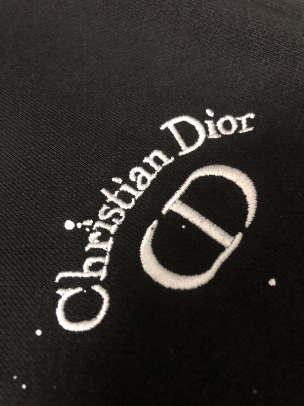 ブランドハーフパンツ側面デザイン